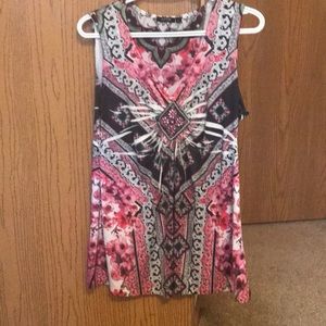 Women's sleeveless top